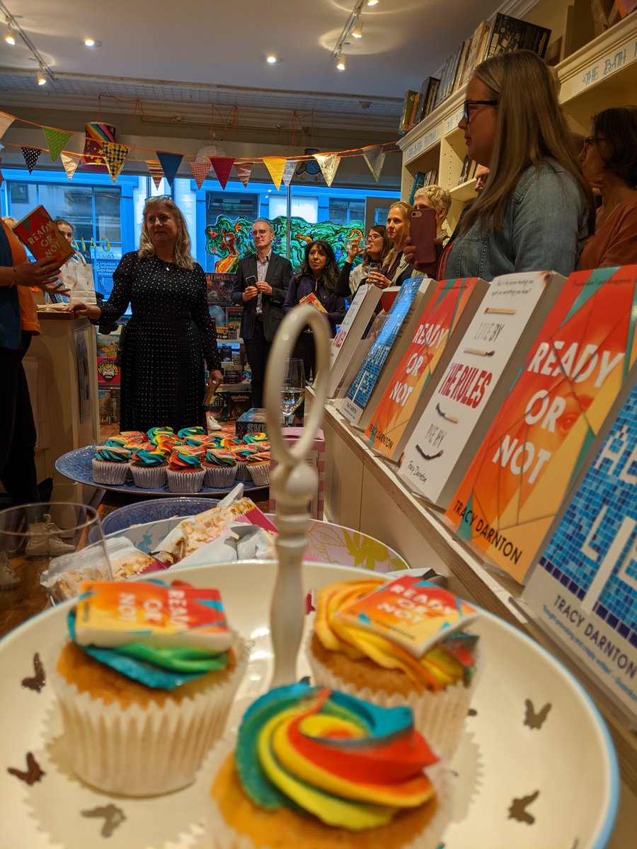 amarantha_pike's tweet photo. Wonderful launch last night for @TracyDarnton and her fabulous new thriller with an ending that will make you gasp. Packed space at @mrbsemporium with fantastic speeches and glorious cake! Thank you Tracy! #ReadyOrNotYA https://t.co/oxB4UpVrXB