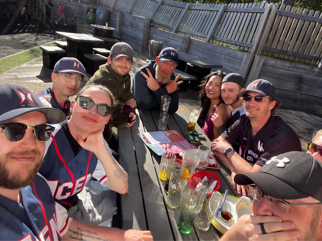 Had a fantastic bye weekend last Sunday helping out across the city! 

11am: Training beginners in our first of 3 beginner sessions 

12:30: Playing a game of softball 🥎 with the <a href="/UEASox/">UEA Blue Sox</a> Alumni 

2pm ⚾️ Umpiring our Div 2 <a href="/EastEngBaseball/">East of England Baseball League ⚾</a> team’s game v <a href="/mkbucksbbclub/">Milton Keynes Baseball Club</a> 

4pm: 🍺