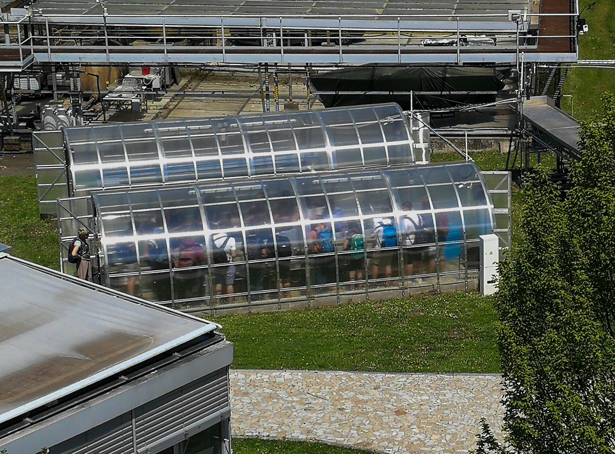 AlgatechTrebon's tweet photo. Students from austrian Höhere Lehranstalt für wirtschaftliche Berufe des Zisterzienserstiftes Zwettl ( #HLUW) visited Centre #ALGATECH of the Institute of Microbiology, CAS. The workshop was part of Interreg Cross Border project #ALGAE4FISH. https://t.co/5czNst6X8C