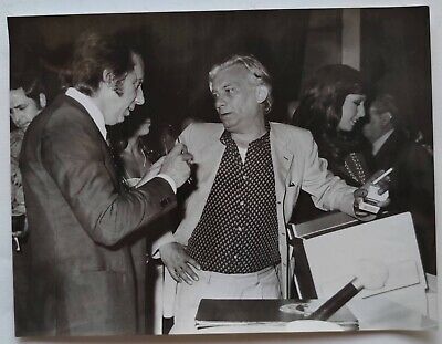 mariobianchi18's tweet photo. Il #12maggio 1924 nasceva #PieroTurchetti. Uno dei padri della regia televisiva (ma anche del Cantagiro) come Telematch, Campanile sera, Giochi senza frontiere e #Rischiatutto, in cui #MikeBongiorno dava il via alla trasmissione con la frase: "Fiato alle trombe... Turchetti!!!". https://t.co/TTu3SPMQQF
