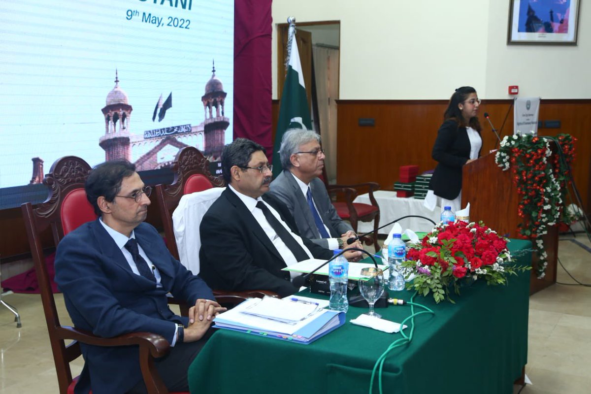 JurisPlanet_'s tweet photo. @WaizaRafique was invited to speak about the #Overseas_Pakistanis_Cell and its functioning in the #LahoreHighCourt and #DistrictJudiciaryPunjab by @pja_lahore on one-day seminar on the rights of overseas Pakistanis 
@ukinpakistan
#JurisPlanet ⚖️

https://t.co/wqVTqTeqab