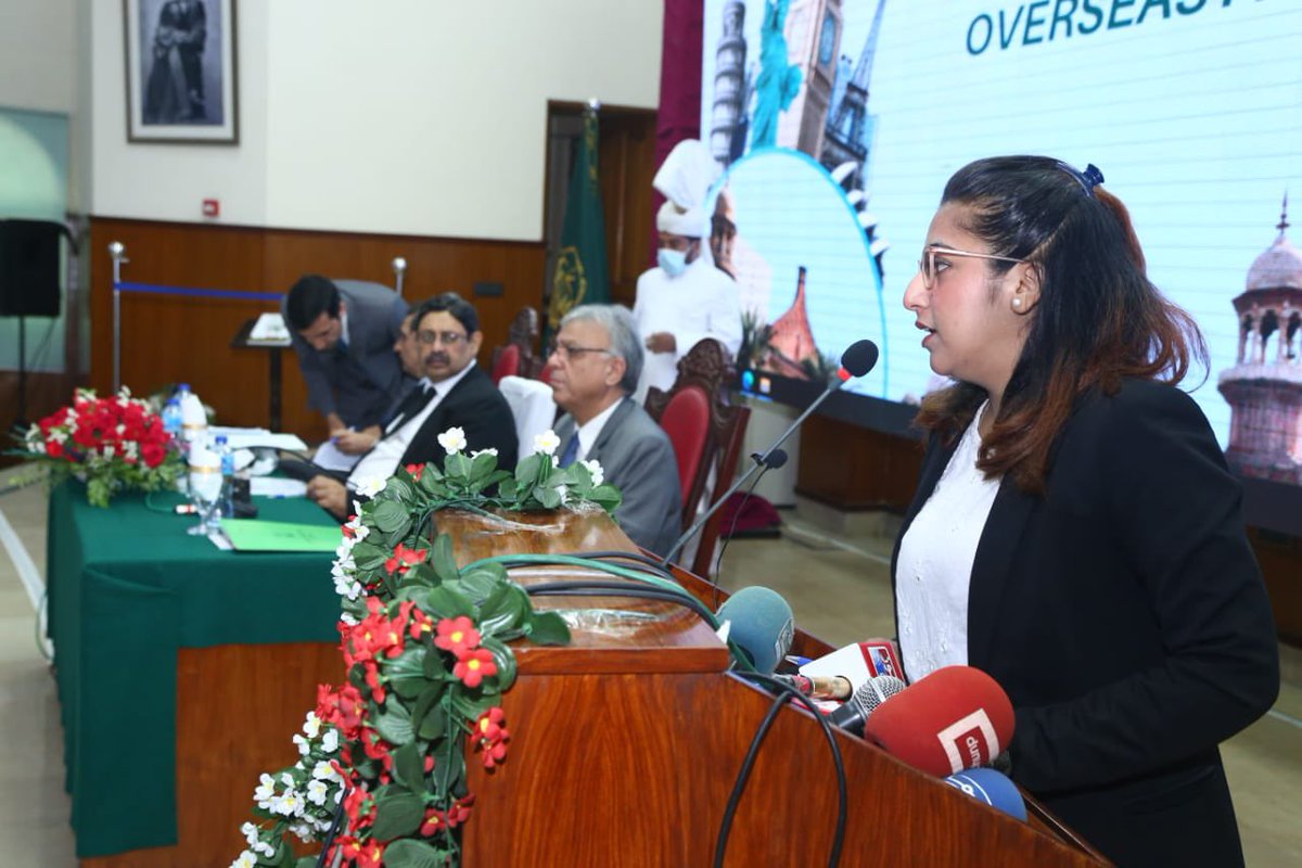 JurisPlanet_'s tweet photo. @WaizaRafique was invited to speak about the #Overseas_Pakistanis_Cell and its functioning in the #LahoreHighCourt and #DistrictJudiciaryPunjab by @pja_lahore on one-day seminar on the rights of overseas Pakistanis 
@ukinpakistan
#JurisPlanet ⚖️

https://t.co/wqVTqTeqab