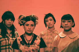 hiroarishimaGH's tweet photo. 【#THE_LINDA_LINDAS】
今夏初来日が予定されてる、ただ今人気沸騰中の、ロサンゼルスに活動基盤を置くアジア系アメリカ人、ラテン系アメリカ人女性4人で構成されたパンクロックバンドが、初フル作『#GROWING_UP』より"#Why"のMV公開!
https://t.co/wptDUCSetC https://t.co/dSbRBVSVH1