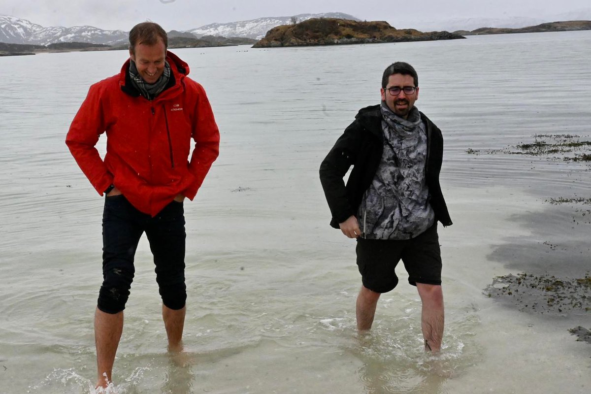 NorthNorwayEO's tweet photo. Together with Troms and Finnmark County Council, we went to Sommarøy outside of Tromsø yesterday, with @MichaelMannEU, Jose Miguel Martin from @EU_MARE and @havArktis. Discussions on coastal planning and climate changes in beautiful surroundings!  #EUArctic https://t.co/IdZDZzCZfN