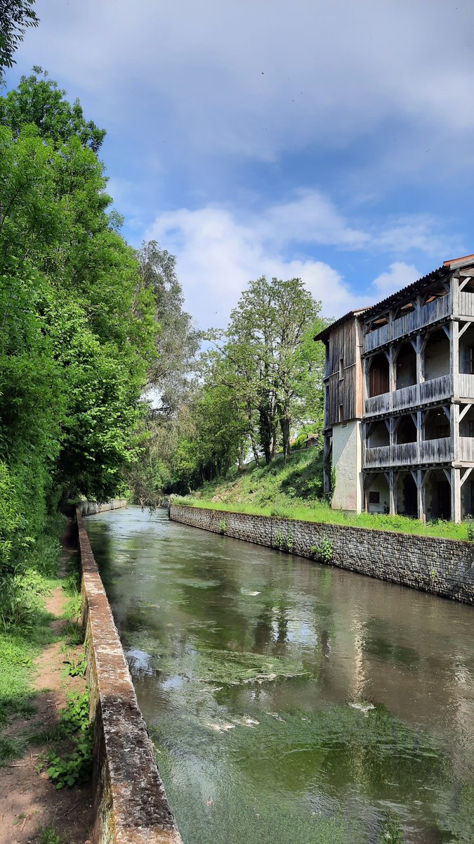 ccplainelimagne's tweet photo. [Tourisme]

Insolite, visites théâtralisées "Maringues et ses tanneries" en avant-première. 
@TerraVolcana partenaire de Plaine Limagne propose une nouvelle formule pour les visites estivales de notre territoire. 
https://t.co/CjiMHdsv0K

#tourisme #CCPL63 #comcomplainelimagne https://t.co/hJc6hwKKsc