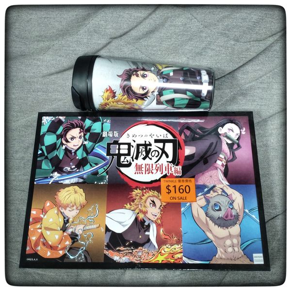 HkTwinkle's tweet photo. 鬼滅之刃 Blu-ray/DVD 劇場版 鬼滅の刃 無限列車編 樂天 購入特典 2021年出品 盒裝五隻豉油碟 (10cm) + 環保杯 7.5x19.5cm
原價：$215
現貨：$160

https://t.co/yuFyclwdyk
#鬼滅之刃 #鬼滅の刃 #無限列車編 #樂天 #購入特典 #豉油碟 #環保杯 #Twinkle https://t.co/G0f9nZTyVP