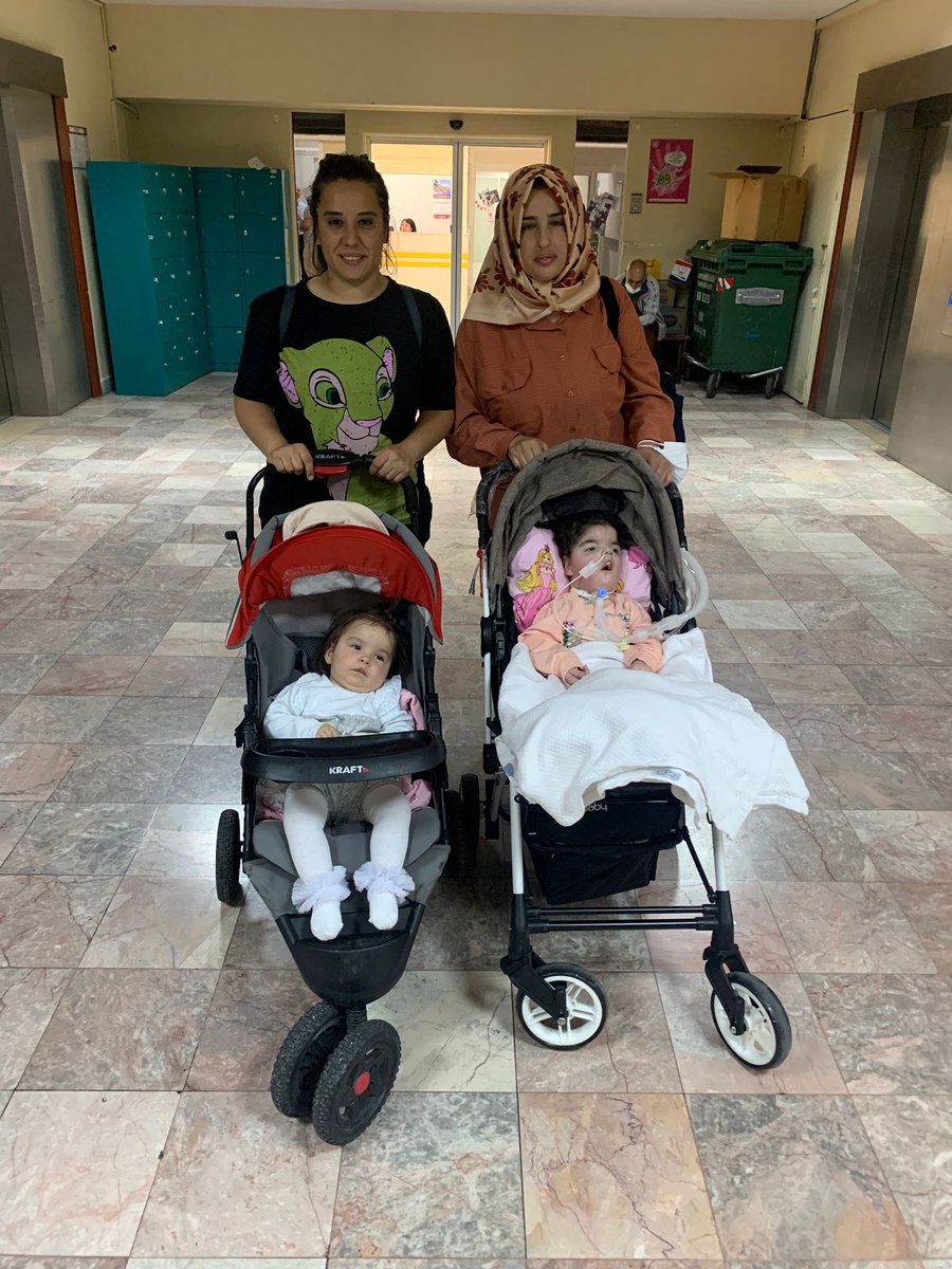 İki güçlü anne yan yana ..
İdil ve Yaren Spinraza ilacını almak için hastanedeler..
İnşallah en kısa zamanda Zolgensma’ya kavuşur tüm bebeklerimiz 💜
Şifa olsun yavrularımıza 🌻
@yarene_nefes_ol
