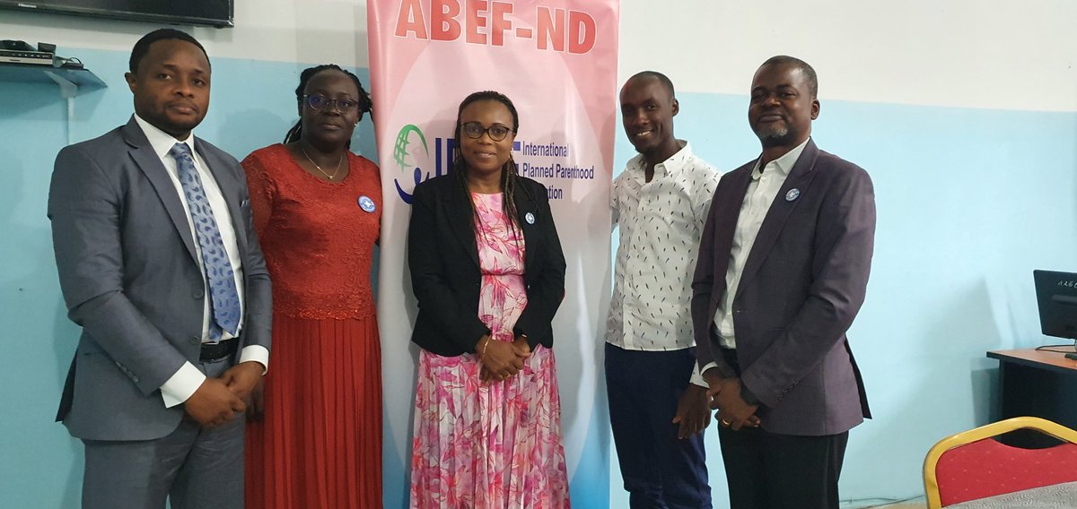 Thiomcy's tweet photo. Renforcer la dynamique partenariale, les capacités des acteurs nationaux: @MdM_France et les partenaires #ONGI dialoguent plus plus de synergies. la coordination et mutualisation des efforts entre #ONGI pour reussir ensemble. Merci #Abef, #IPAS, #MSI, #Pathfinder https://t.co/eoCJcZbQ55