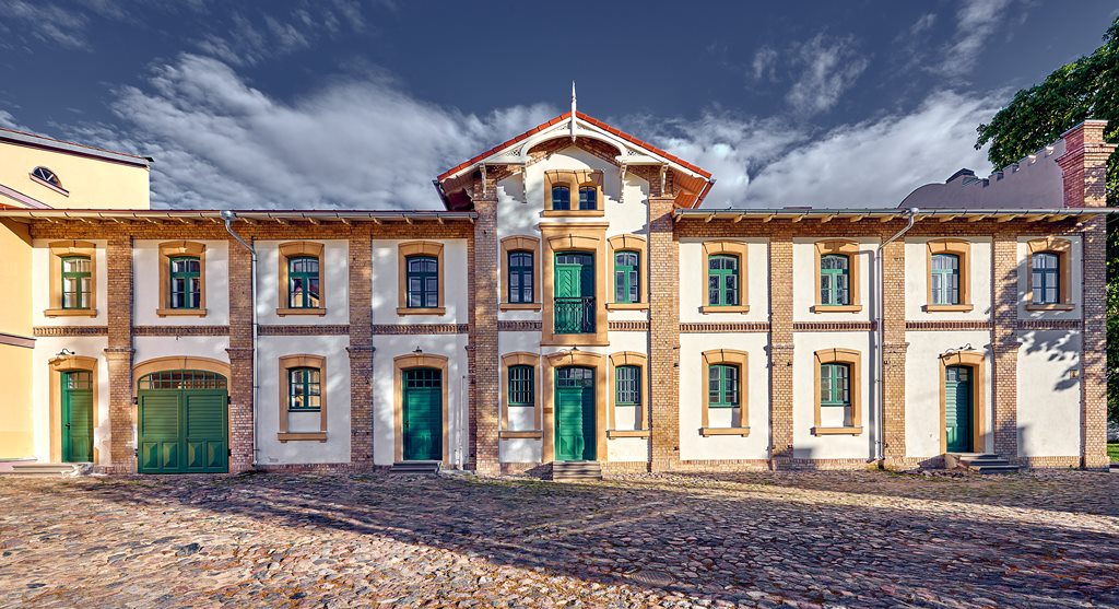 Šogad Bauskas muzejā Muzeju nakts pasākumi norisināsies gan muzeja pagalmā, gan apmeklētāju apskatei tiks atvērtas muzeja atklātās krātuves.
bauskasmuzejs.lv/lv/jaunums/14-…