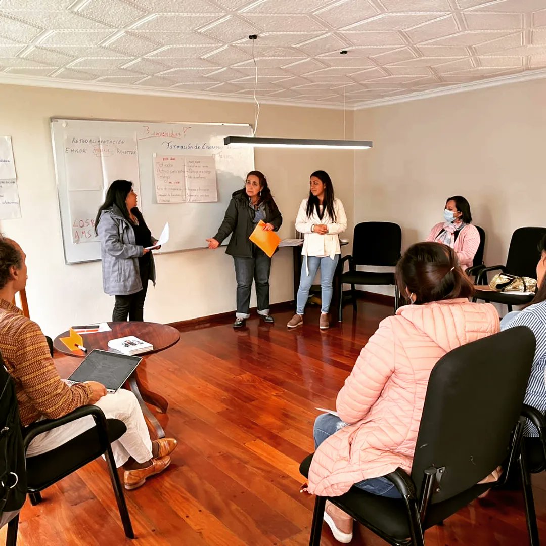FoundationLibre's tweet image. Onze topper Francesco Melita is op dit moment in #Ecuador om trainingen te verzorgen bij de Hearts Of Gold Foundation  🧡 En dat gouden hart hebben we gemeen 🧡 Go Francesco!! 
#Leadership #Training #Growtogether