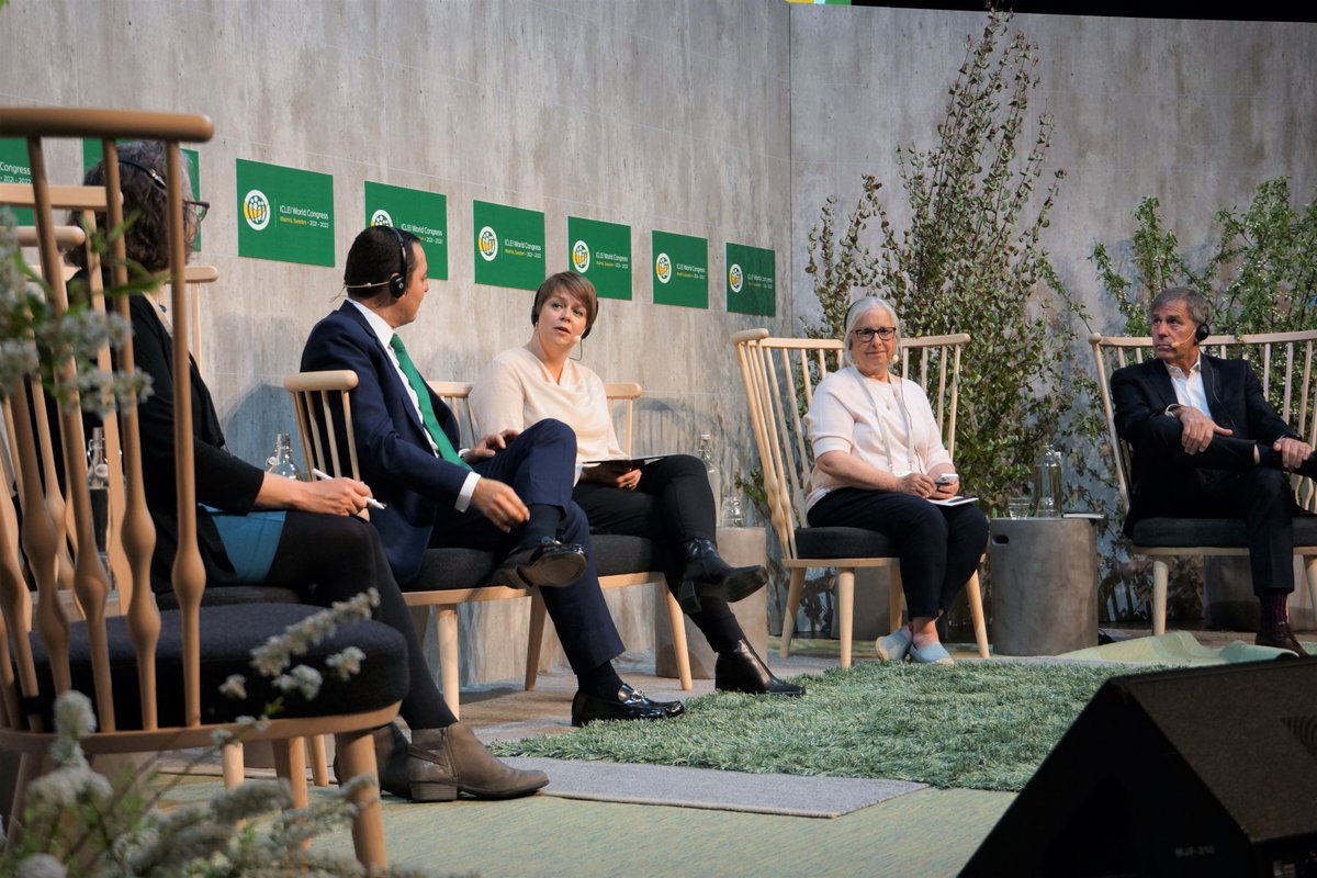 ICLEI's tweet photo. LIVE NOW at #ICLEIcongress
Full room for an amazing panel of Mayors and subnational leaders explaining how their cities have been putting people at the heart of local sustainable development, the challenges in doing so, and the announcement of The Malmö Commitment https://t.co/by29PecwQH