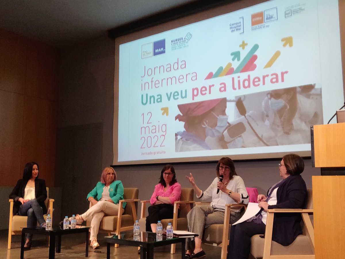 alvarocv131's tweet photo. #DiaInternacionalDeLaEnfermera en el @hospitaldelmar Liderazgo transformacional, moderado por @Meya2456 con @titonlailla @laura8117 @monicacabellogiménez y @montsesancle https://t.co/IHi6MVJlFF