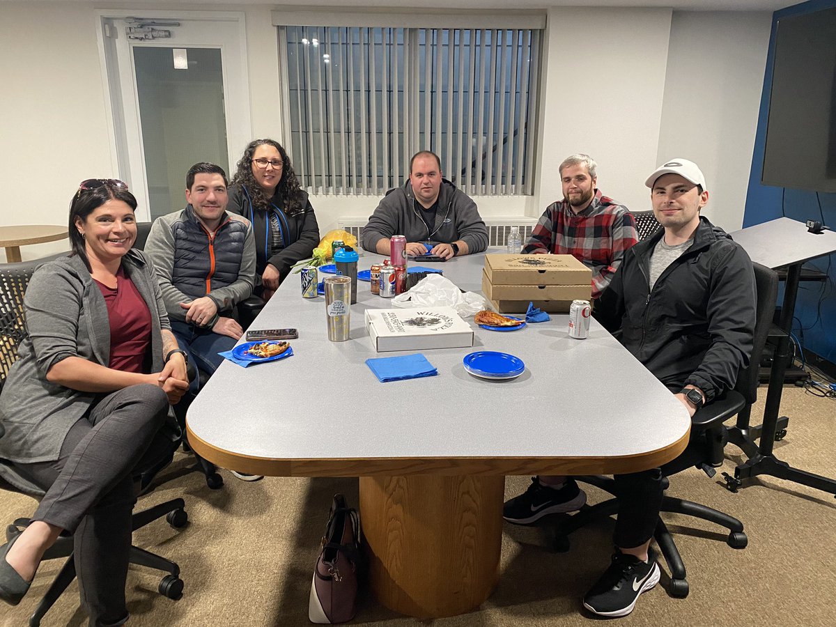 If you or anyone you know is interested in volunteering as an <a href="/OakBayPolice/">Oak Bay Police</a> Reserve Constable, reach out to us for more information. Applications are due May 20th! Come join this wonderful team of volunteers!!