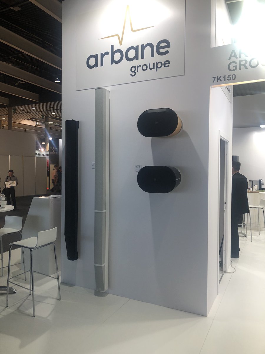 VoltDK's tweet photo. #ise2022 Barcelona 
APG Audio premiere  SPOT2.6, a full-range compact loudspeaker equipped with two 6.5-in speakers and a compression driver loaded bya 70-in x 50-in constant directivity horn, d’Appolito mounting transducers SPOT2.6 for many applikations  
#proav #apgaudio #av https://t.co/9wHWOqDHBF