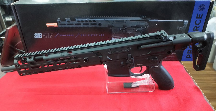 実銃メーカーSIG SAUER公式エアソフトガン SIG MCXのご紹介です 実銃メーカーSIG SAUER公式エアソフトガン SIG MCXのご紹介です