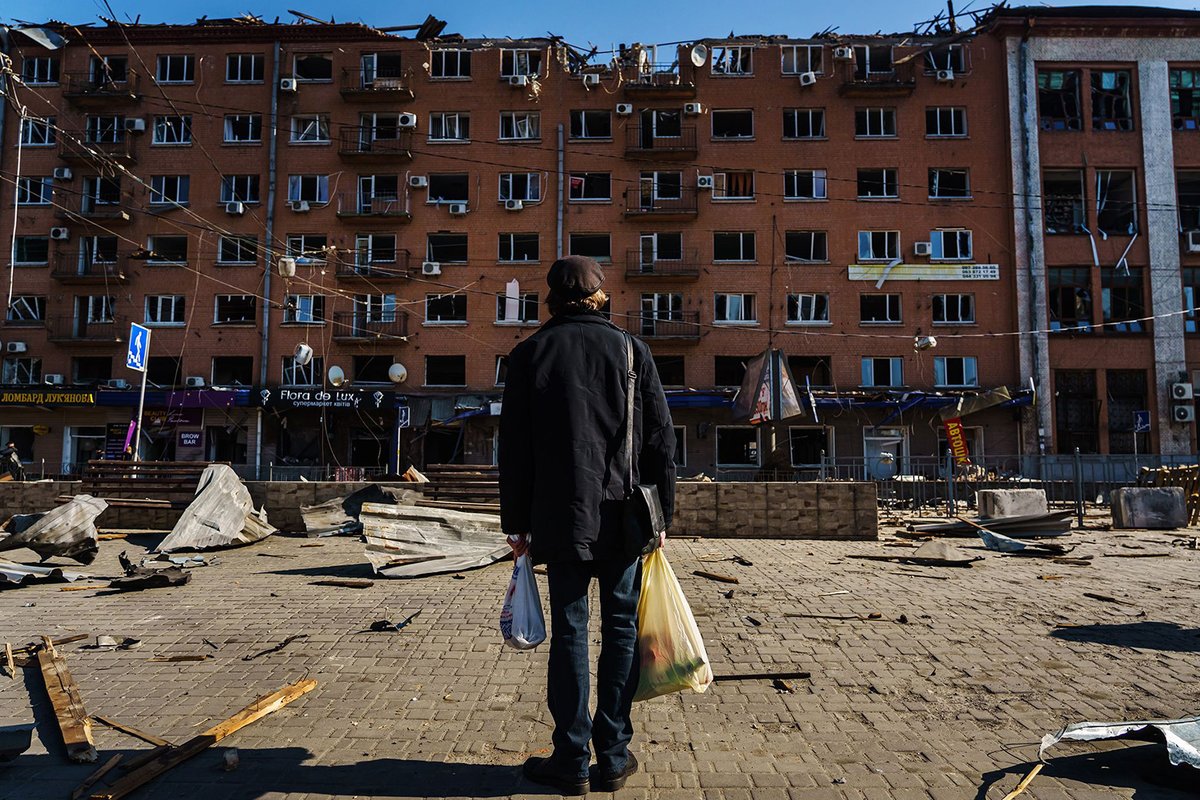 Rotary Magazine Editor Dave King predicts that Rotarians need to be prepared for the long-term need for humanitarian aid that will come as a result of the war in Ukraine.

Read his column: rotarygbi.org/magazine/april…