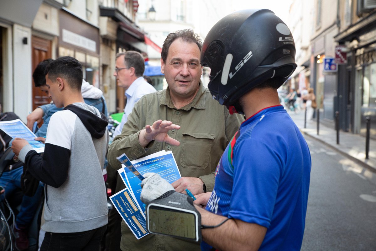 SyndicatCFTC's tweet photo. Un village #CFTC a eu lieu à Paris mardi 10 mai - de 18h à 23h.
Nos militants sont allés directement à la rencontre des livreurs pour les élections.
L’élection se fait par vote électronique.
Je suis Chauffeur VTC : https://t.co/YdhNyhANk5
Je suis livreur : https://t.co/QirCskXOSd https://t.co/mSZfLa6bwb