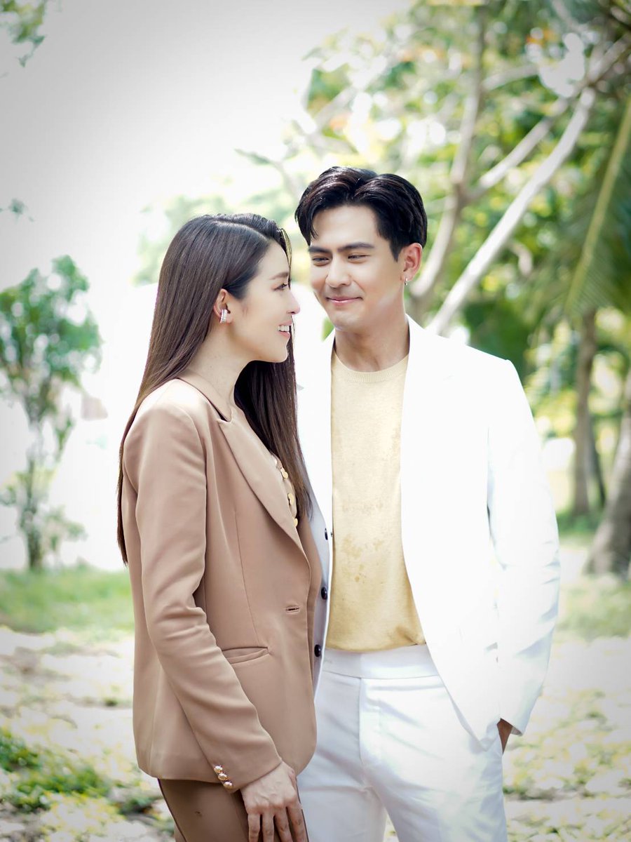 mhoojeab's tweet photo. ทนายชินกฤต &amp; รองบก มุกมณี ละครดังๆปังๆเรตติ้งดีๆนะคะ

Cr. tipcheer toeycheertogether

#บวงสรวงบุพเพร้อยร้าย #บุพเพร้อยร้าย 🔸26 พฤษภาคม นี้ เสนอเป็นตอนแรก🔸เวลา 20:30 น. ทาง ช่อง3กด33 #Acunningdestiny  ดูทีวีกด33 ดูมือถือกด3plus  #toey_pongsakorn   #cheerny14 https://t.co/KdVk4i3Qfu