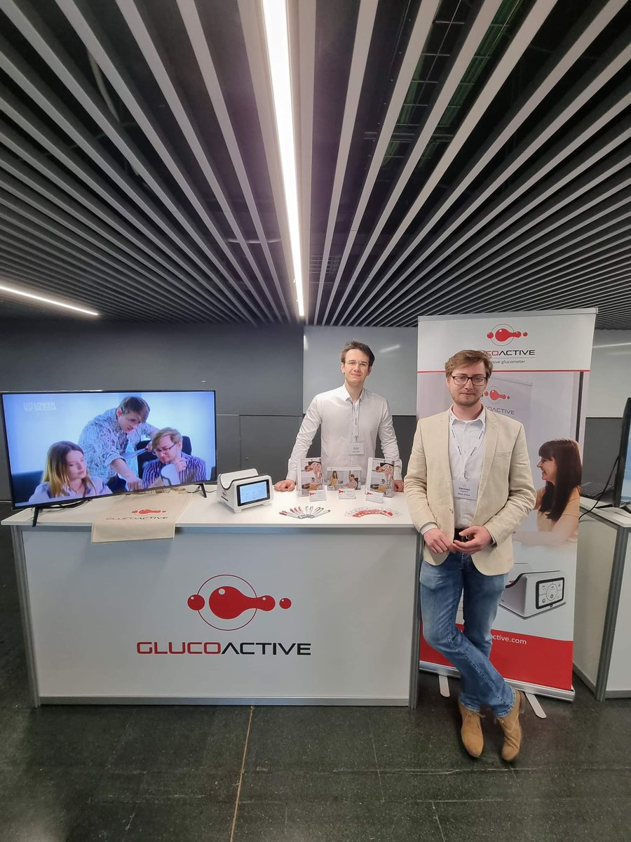 GlucoActive's tweet photo. Hola Barcelona 🖐 🇪🇦 Today and tomorrow you can find us at the @EU_Startups event 🙂
Stand:N24 https://t.co/u1hldgO791 https://t.co/eQIg9HbDqd