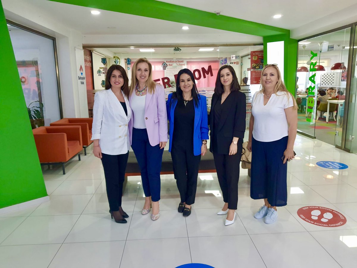 BK Ayvalık Kampüsümüz 🍀 Yöneticilerimizle ve öğretmenlerimizle çok keyifli ve verimli sohbetler edip paylaşımlarda bulunduk #bizbüyükbiraileyiz