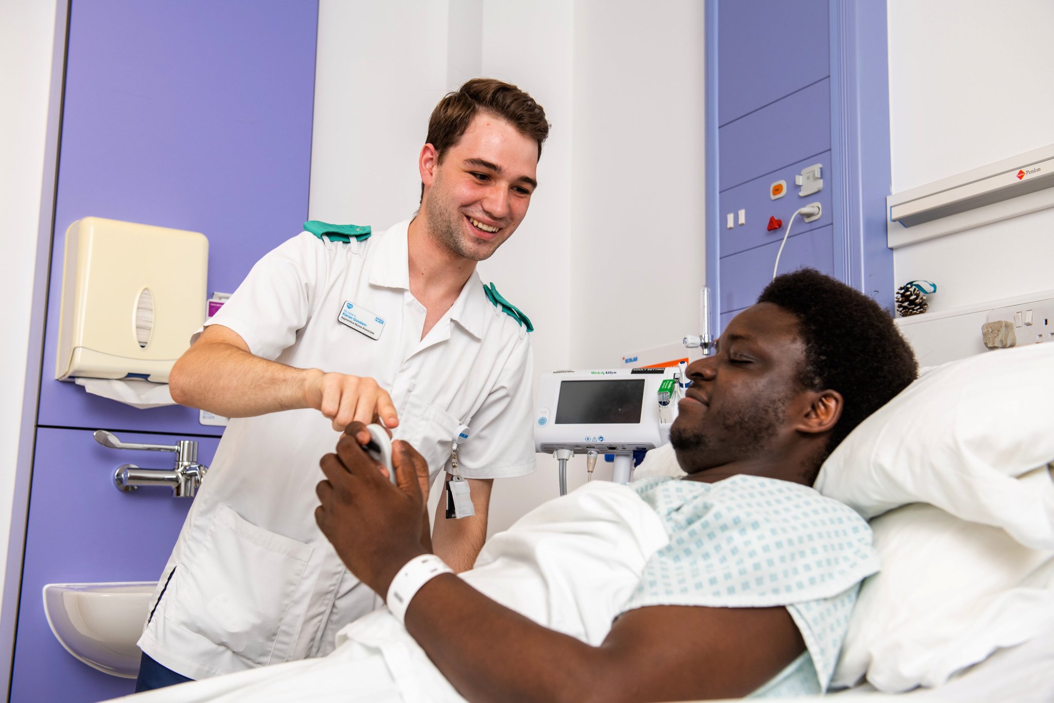 NHS Health Careers on Twitter "It's InternationalNursesDay2022! Want