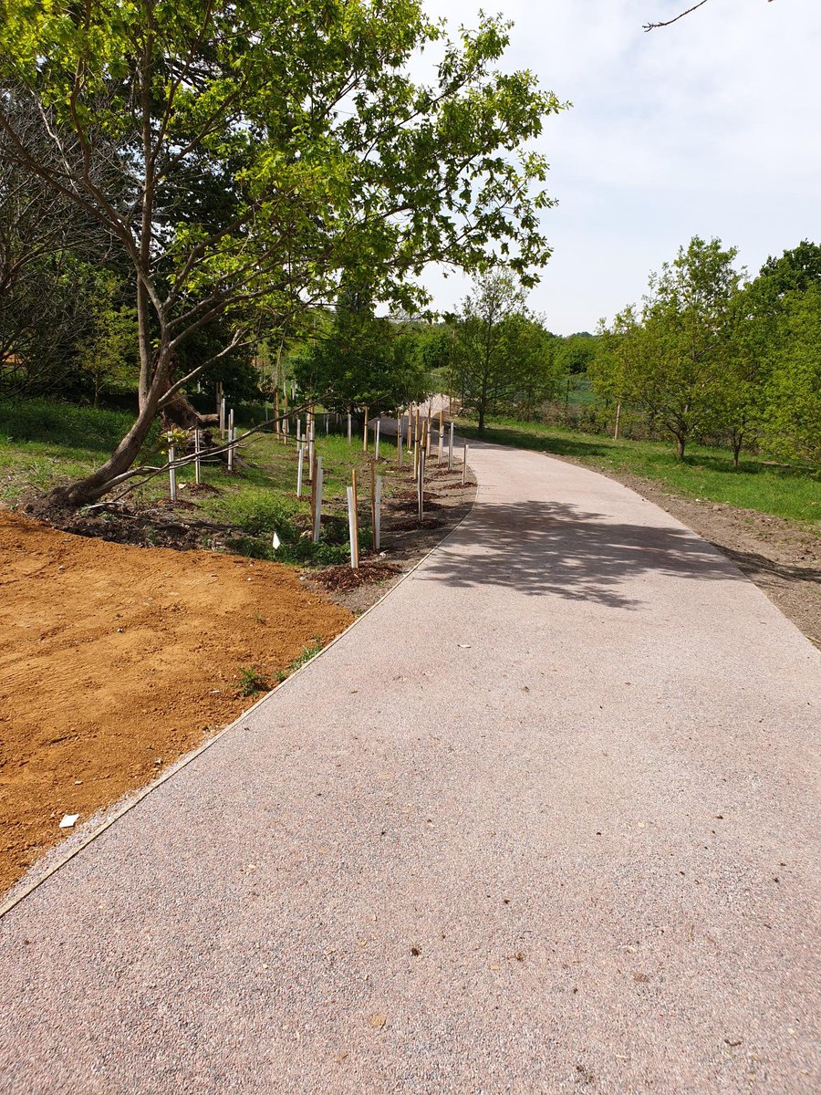 KLGUK's tweet photo. We have been very busy with landscaping at our North London project. Over 9,000 plants have been added to this space along with 17000 square metres of Cedec Path has been laid. 
#KLG #northlondon #greenspace #landscaping #cedec #path #plants #pond #london #thankyou #project https://t.co/esisfkGxFA
