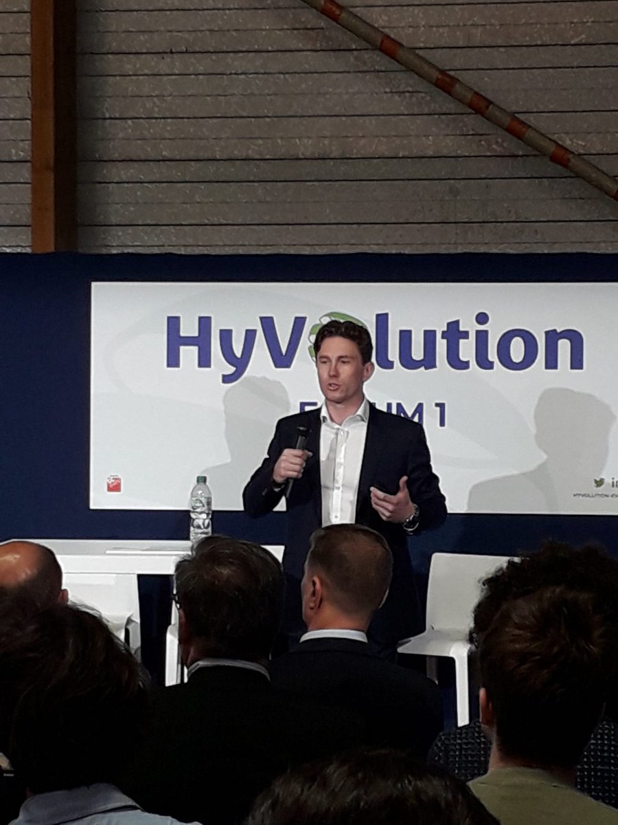 Equans_France's tweet photo. JOUR 2 : Salon @HyVolution
📢 Après la prise de parole de Chris O'Connor de @EQUANS_UK hier sur le coût de l'#hydrogène, notre experte Marie-Perrine Durot, Responsable Développement Ingénierie #Durable, abordera ce matin les moyens pour construire un #projeth2 fiable et sûr. https://t.co/DnDLfgILV3