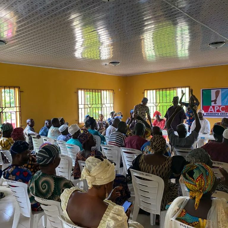 OyedeleALAO's tweet photo. Yesterday, we were at Ibarapa East, Ibarapa Central and Ibarapa North to interact with Party Members and Stakeholders in continuation of my Declaration Tour. 

I believe that engagement is key as we look forward to the Primary election.

#Allow
#AllowALAO
#Redemption2023 https://t.co/cgzyhvSyDB