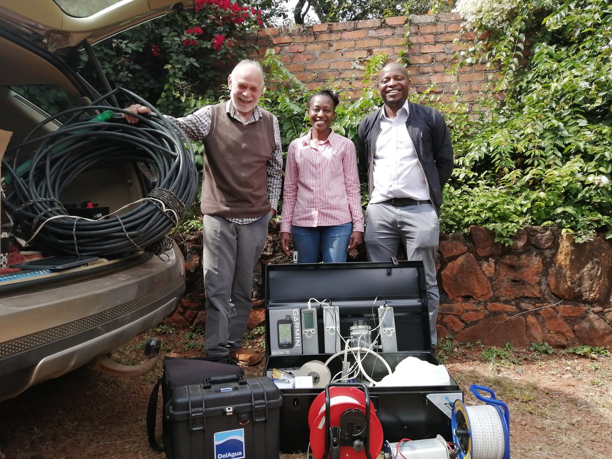 Dee250301's tweet photo. A morning of exciting groundwater monitoring discussions with Dr Richard Owen &amp; Moses Souta @iammsouta (Construction &amp; Civil Engineering, UZ) on the anticipated use of the equipment donated to the University of Zimbabwe through the @CEPHaS_Soil project. To the future &amp; beyond! https://t.co/Y7y7KXKN75