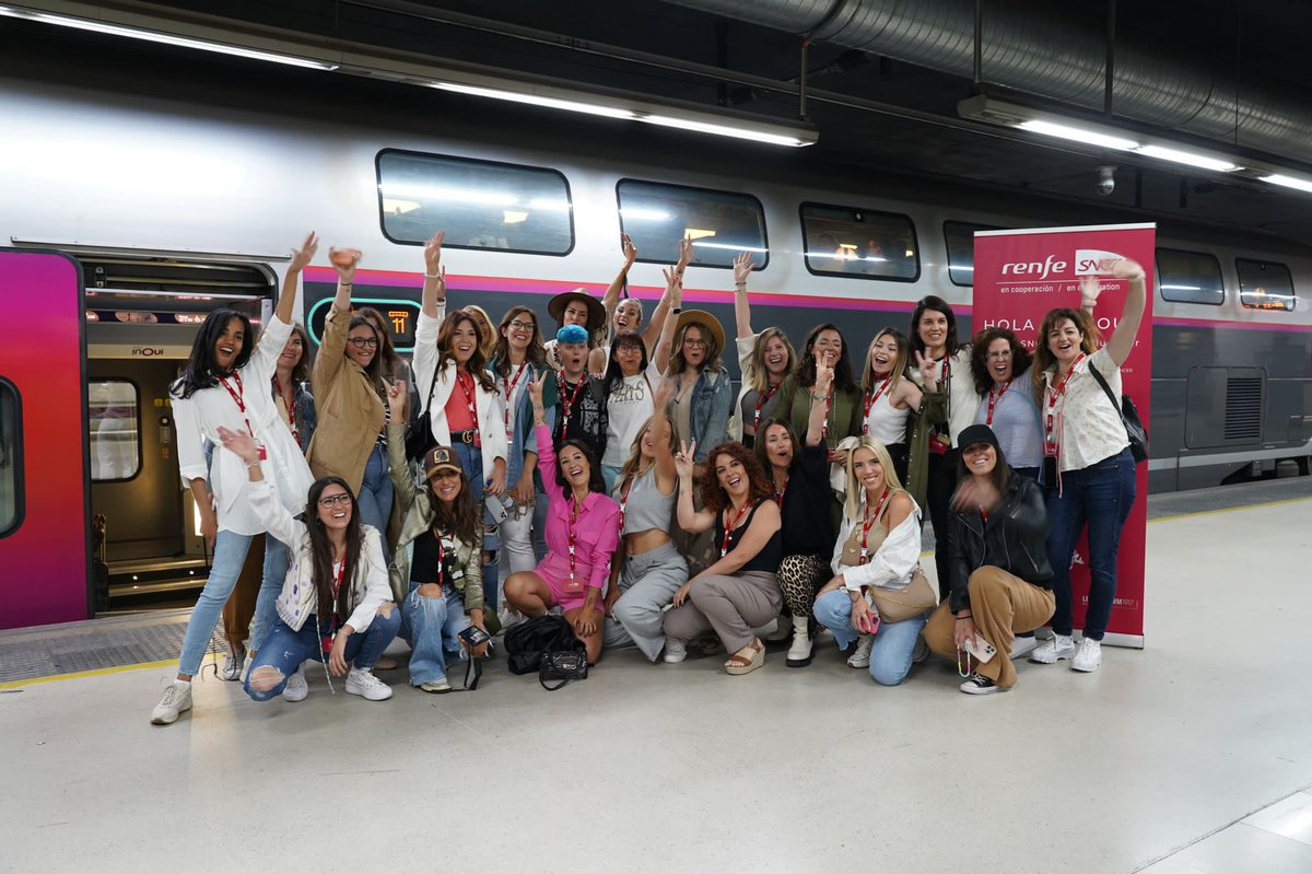 monsbal's tweet photo. Camino de #paris con @Renfe_SNCF_Es para visitar @ParcAsterix #madeinfluencer https://t.co/9ONmfQtdRy