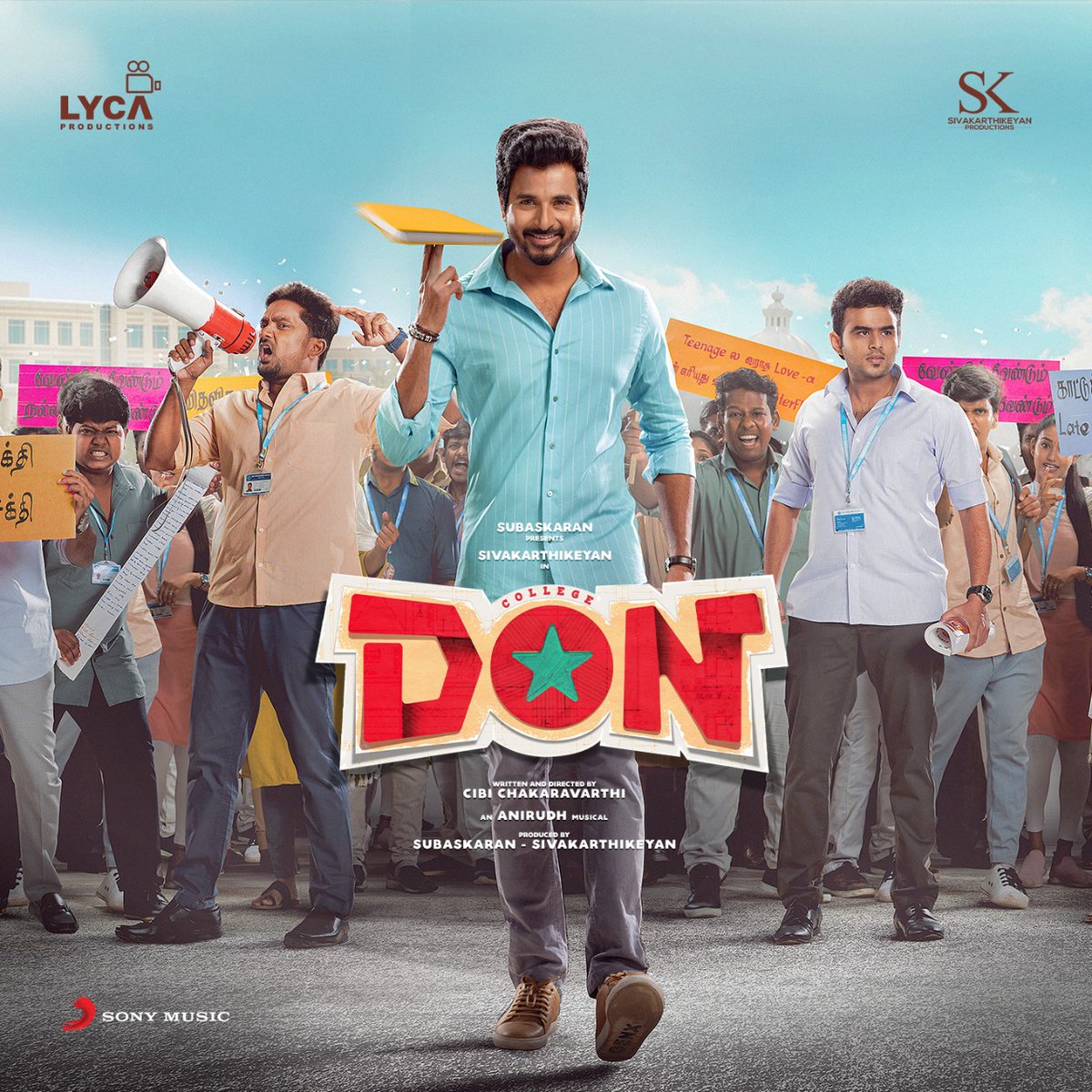 Online_SkFc's tweet photo. FDFS Book Panniyacha #Skians 🕺🔥

#DONfromTomorrow https://t.co/5TwwcoQK59