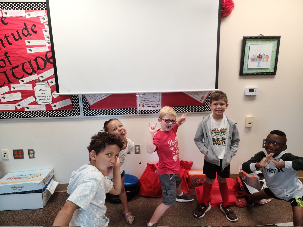 HmeCounselor's tweet photo. Mrs. Figard"s friends made an amazing HME Cardinal News Crew this morning.  @HmeCounselor  #HMEProud #CardinalsHaveCharacter https://t.co/wflpjvmyX8