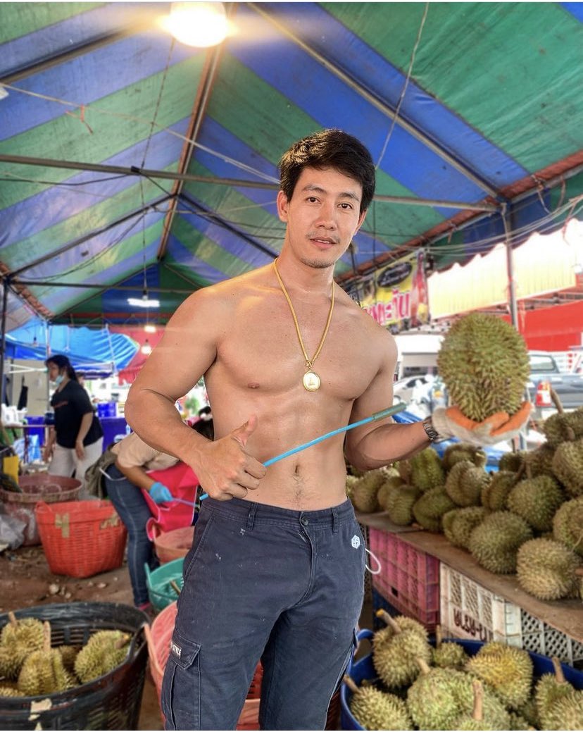 SkyHumyai's tweet photo. จะกินทุเรียนหรือกินพ่อค้า  ไส่ กกน ขายเหงื่อเยิ้ม สนใจ id.   Skysky4289 https://t.co/818KGBl7oa
