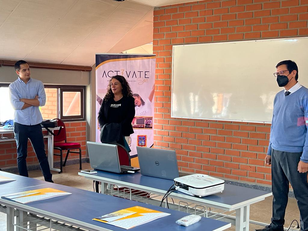 ActivateSucre's tweet photo. El día de ayer tuvimos la visita del equipo de Solydes Aceleradora para llevar adelante el #PitchDay donde nuestros emprendedores de base tecnológica pudieron exponer sus ideas de negocio y recibir retralimentación para futuros procesos de inversión 🚀✨

#Activate #PNUD #Usfx https://t.co/C3b3pGjNeK