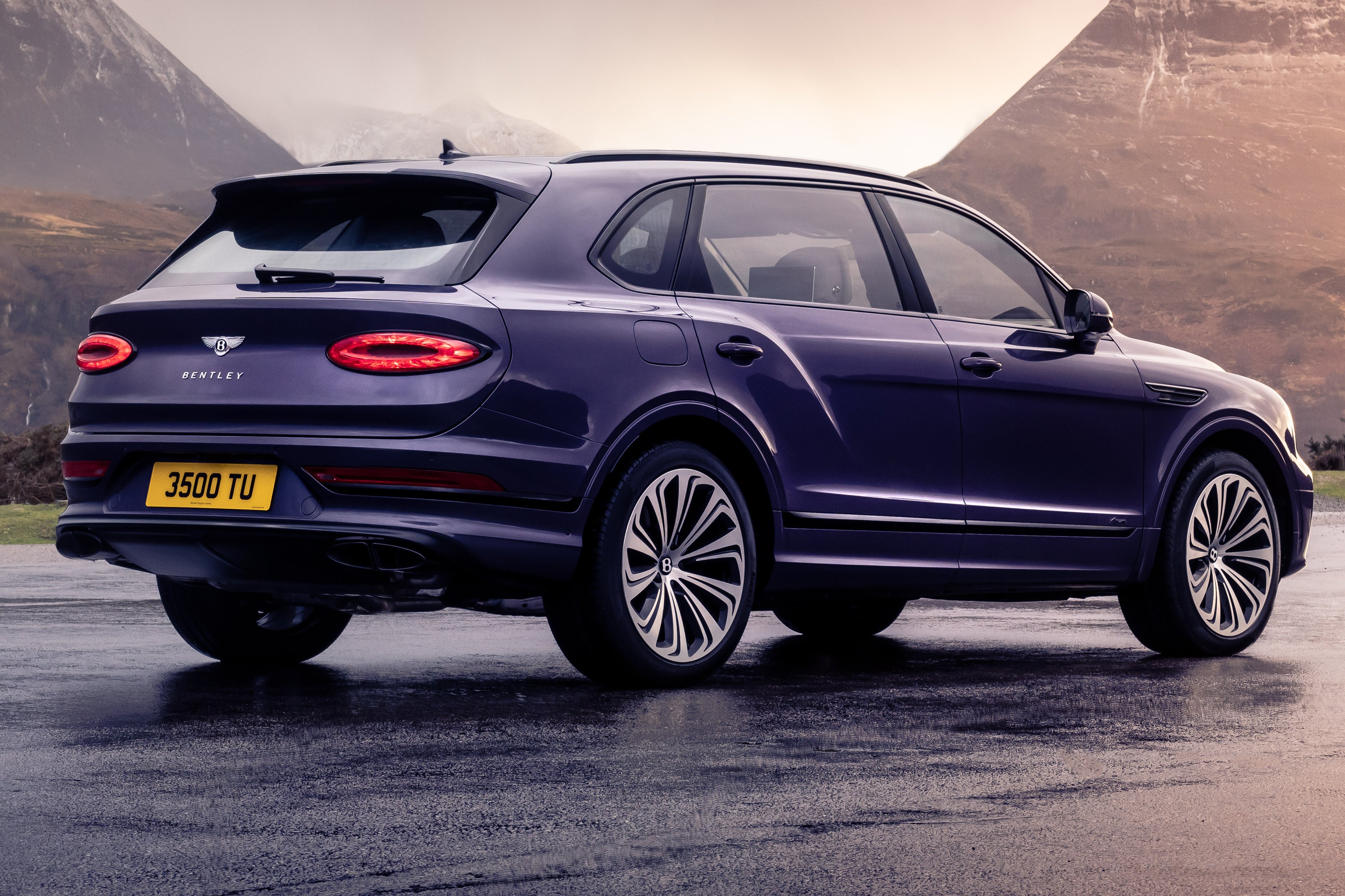 Bentley Bentayga 2022 EWB