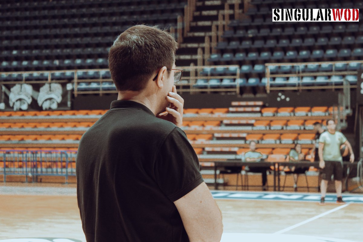 BFuenlabrada's tweet photo. 🤫 Tiene un PLAN.
#Fuenlabradazo #FuenlADN #Ganas https://t.co/ijg8VGxbLm