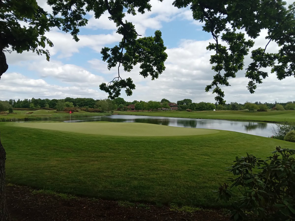 golferscbd's tweet photo. Our #Giveaway from The Wisley has a towel, ball marker and pitch fork ⛳ Just like the tweet to enter and we'll announce a winner later today 💪 #GolfersCBD https://t.co/v8E1NZ7kjn