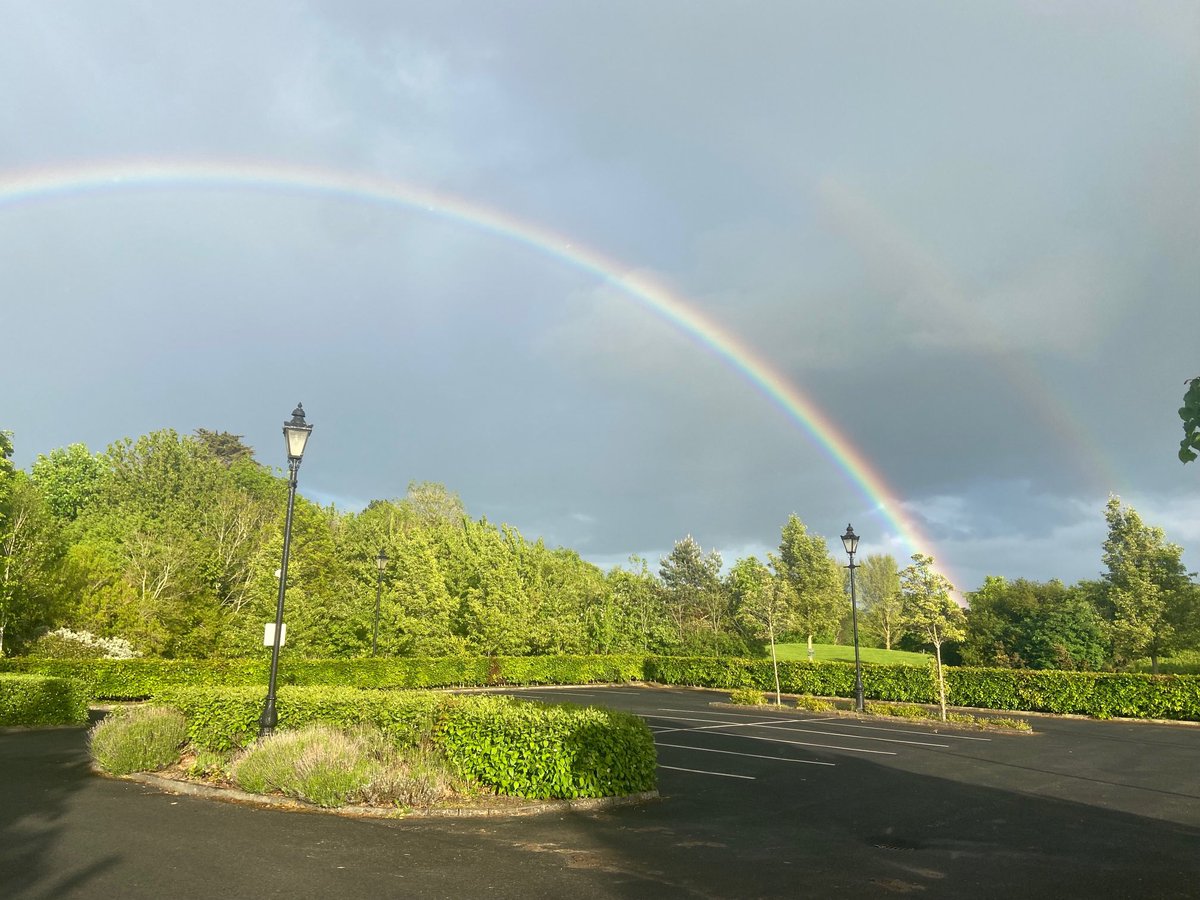 GraceGCollin's tweet photo. May 11th at seven pm! At Luttrellstown Gate, beautiful! ⁦@Luttrellstown⁩ https://t.co/7V0t93fhU4