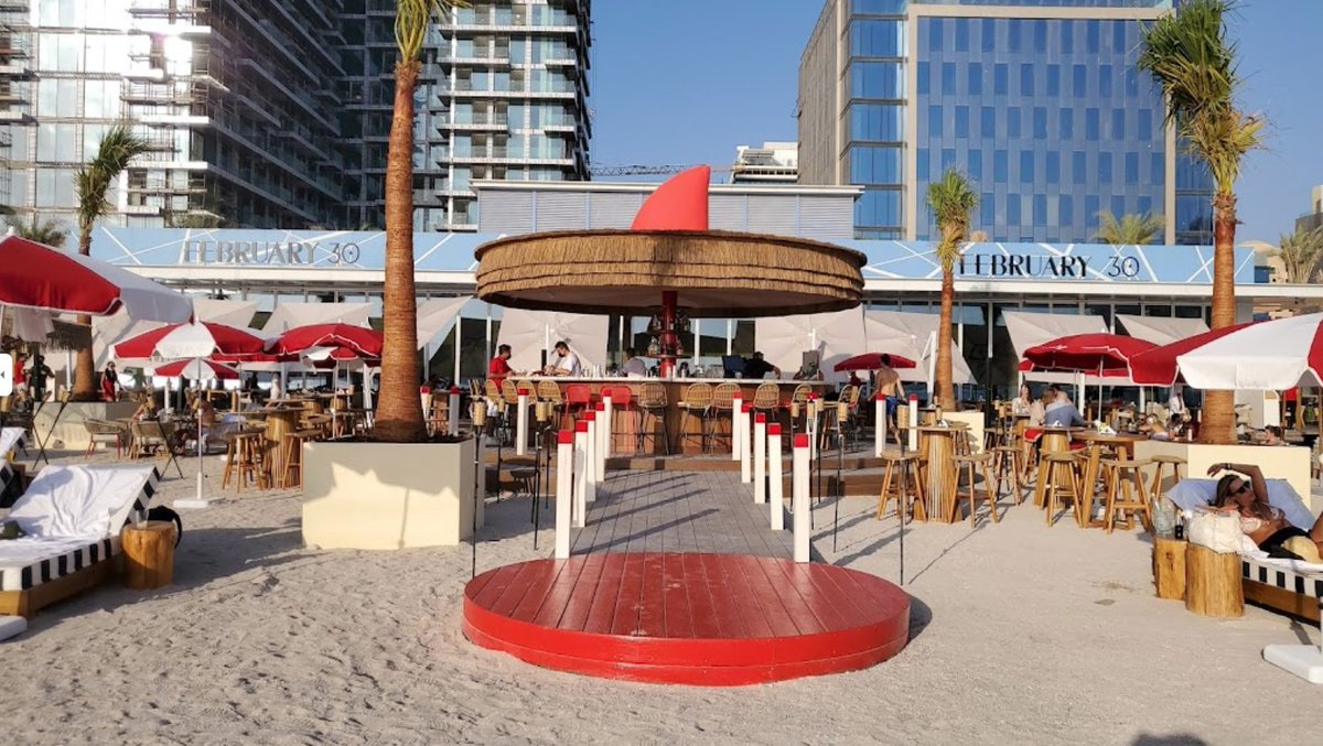 CapeReed's tweet photo. The best beach clubs in Dubai - https://t.co/DqgFMaxJ4c
#February30 #LuckyFish #CoveBeach #WhiteBeach #NikkiBeach https://t.co/q3TVgwYfCn