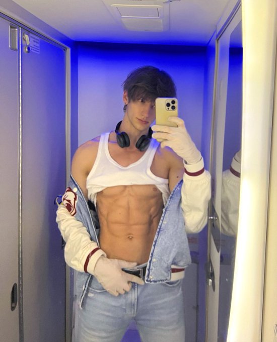 Andrii Levchenko - Safety first 💦 https://t.co/lfDtNiugfU