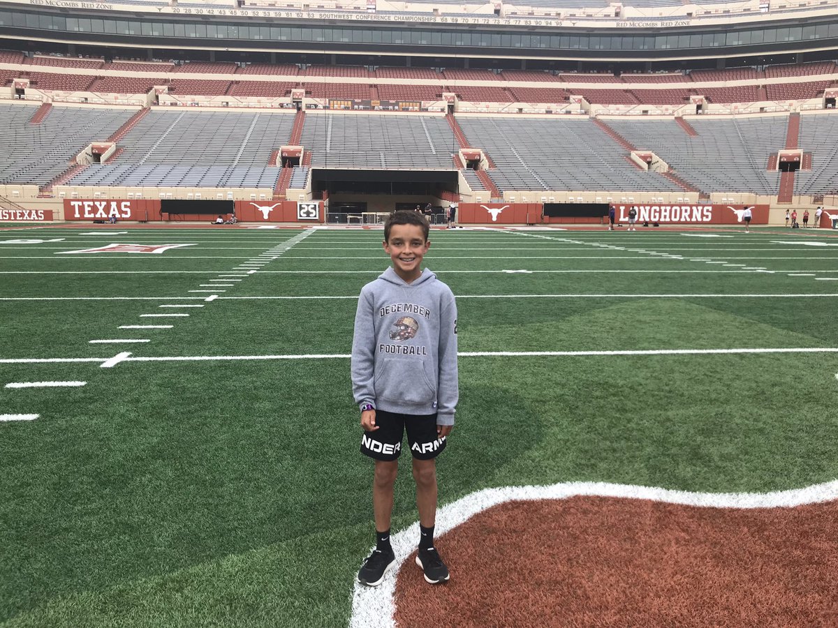 Coach_Fagan30's tweet photo. If you’re going to skip school might as well be for a good reason like @uiltexas State Track meet hosted by @TexasTFXC ! Rhetts pretty pumped to be at DKR Stadium @TexasFootball Ready to see some @WboroTrackXC bring home some 🥇hardware!!! #Blessed #WorkingForPeanuts #BOROTUFF https://t.co/FSH7M2K71C