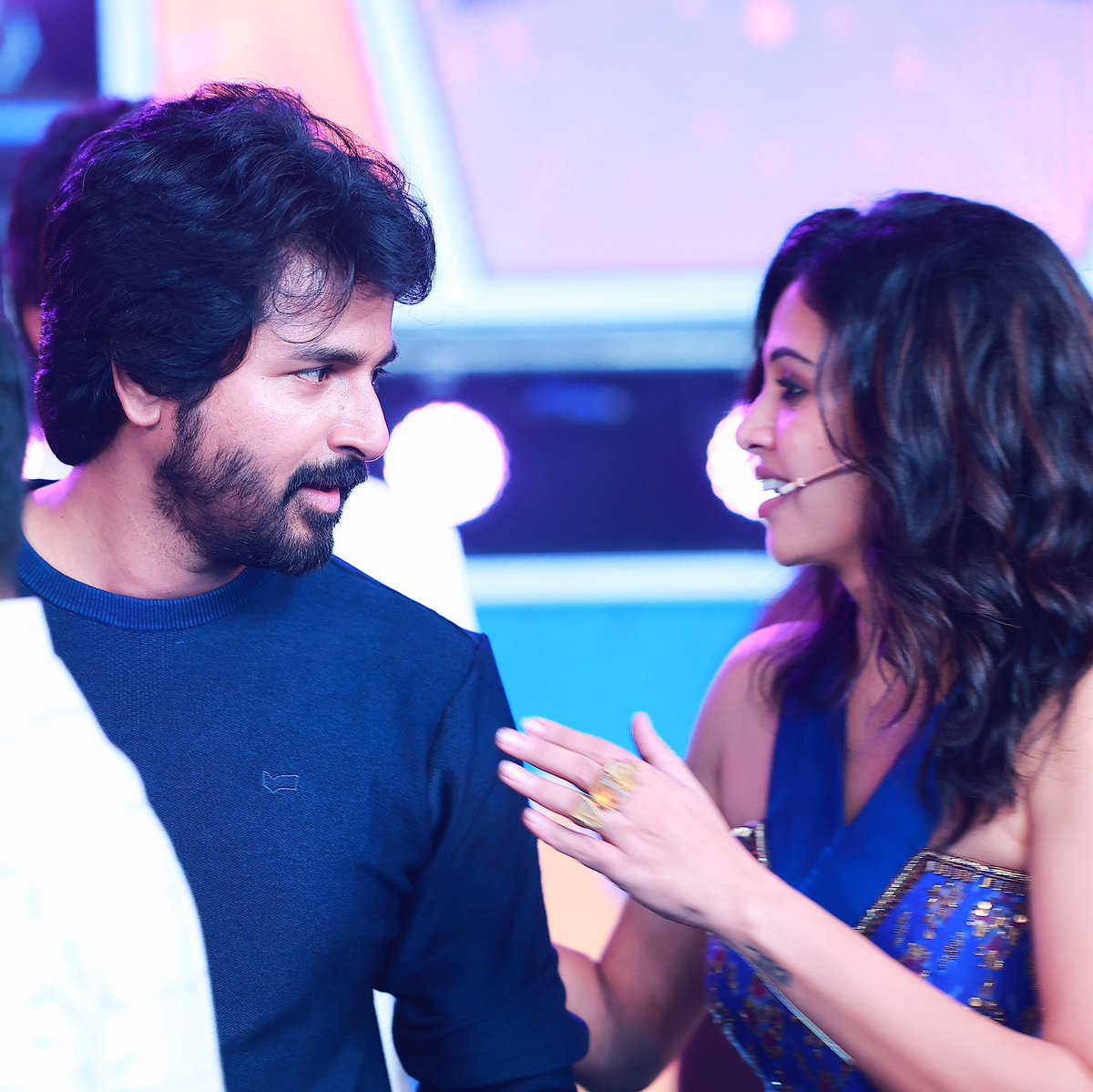 AnjanaVJ's tweet photo. Candid from #donprereleaseevent 
@Siva_Kartikeyan ❤️
#Don from Tomorrow in theatres ! This is gonna be a summer treat! ❤️💥 @LycaProductions @SKProdOffl @RedGiantMovies_ @KalaiArasu_ @Dir_Cibi 
📸 : #edengroupofstudios https://t.co/DuVnmp8Btu