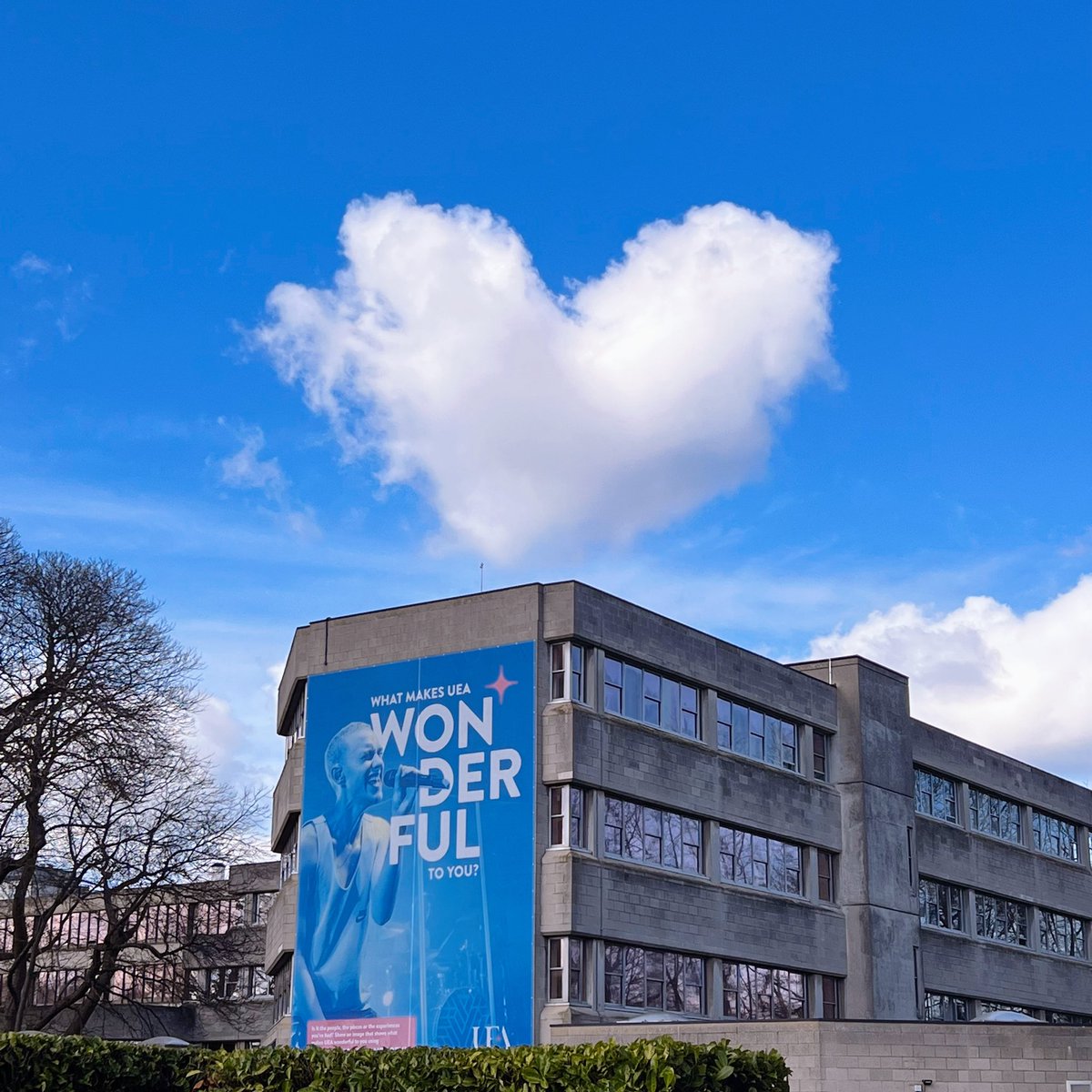 Ruby_2801's tweet photo. @uniofeastanglia @timeshighered Today’s cloud in campus is also ❤️ https://t.co/fm65qbK4QB