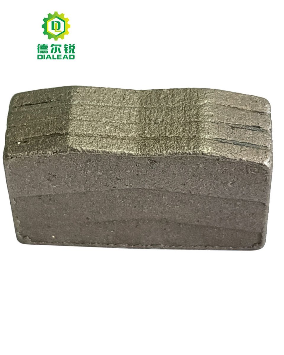 dialead12's tweet photo. Designed for cutting hard granite! #diamondsegments #brazingdiamondsegment #diamondsegmentchina #diamondsegmentforgranitestone #diamondsegmentsawblade #diamondsegmentmanufacturingprocess #diamondcorebitsegments #diamondsegmentsforgranitecutting #diamondsegmentspricelist #stonecut https://t.co/GoZG72eEjx