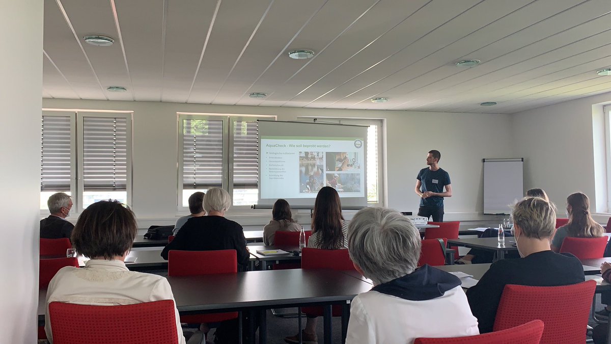 mitforschen's tweet photo. Gesundes Wasser, gesunde Menschen? In einer weiteren Session geht es in vier Vorträgen um die Frage, wie wir unsere Ressourcen mit Hilfe von #CitizenScience schützen können. #ForumCS https://t.co/de6VNMBFTx