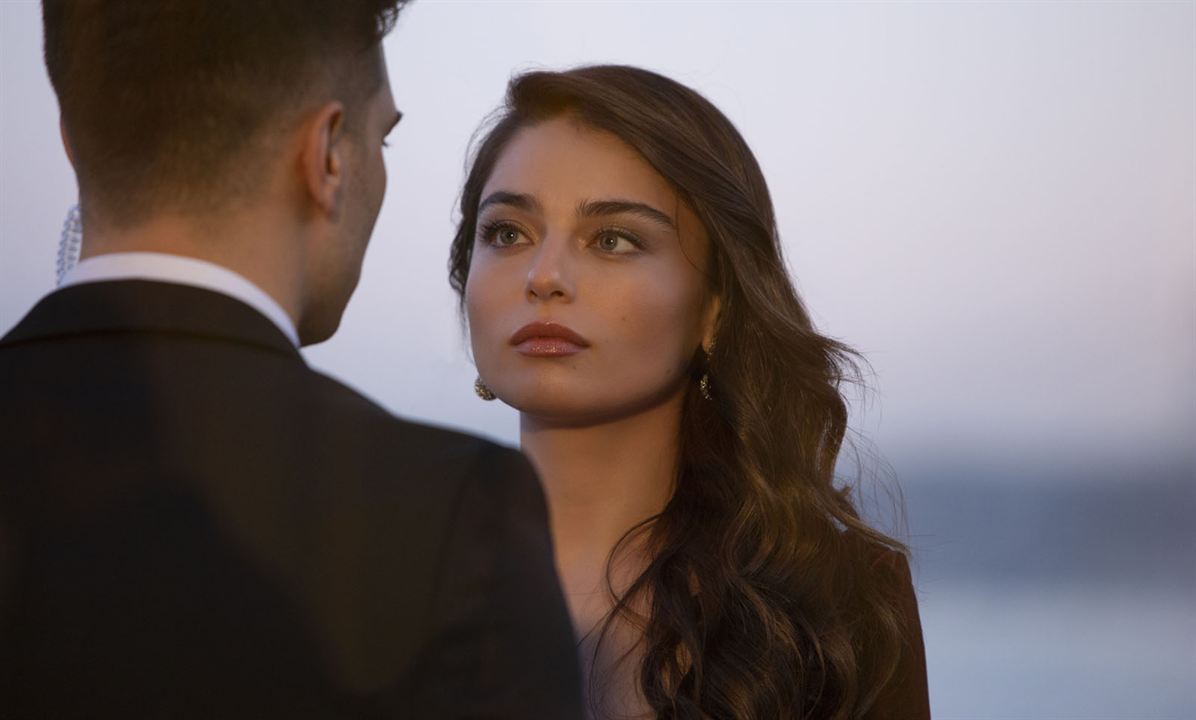 QueenDreamer8's tweet photo. VAYA PAREJAZA 😍😍😍😍GUAPÍSIMOS 🔥🔥🔥🔥SE SIENTE LA TENSIÓN 😏😏😏!!
#TheProtector4
#LeyKan https://t.co/IPie4Op8gO