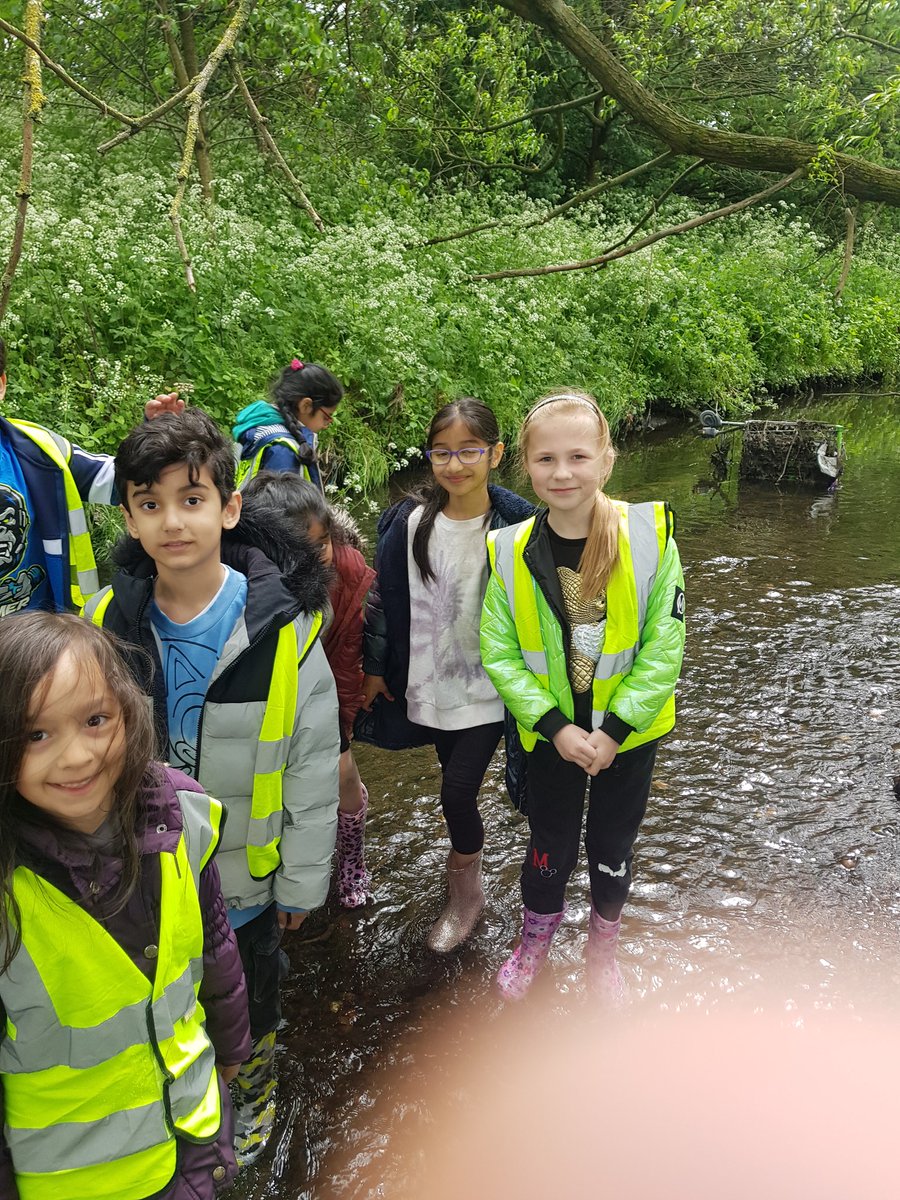 MrShahsClass's tweet photo. Of course we had time for free play to explore River Cole too. #Enthusiasm #Positivity  @WiderYps https://t.co/bC0BmOgug6