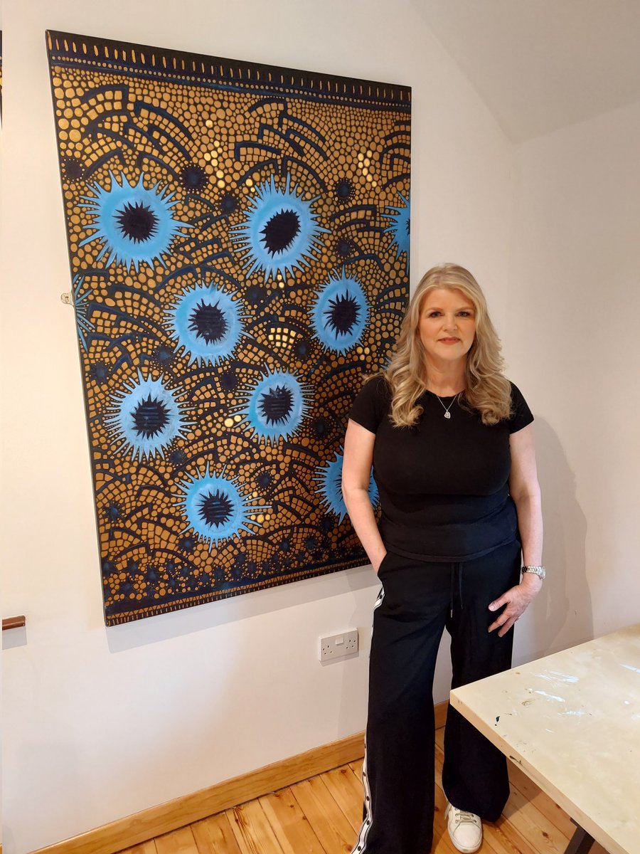 Mystery solved on origins of this Nottingham #lace design thanks to Donna sharing pic of a pod from a Sweet Gum tree. Anyone know if there's any of these #trees in Nottingham arboretum park ? It's where trainee lace designers got ideas #seeds #Nottinghamlace #fashionhistory