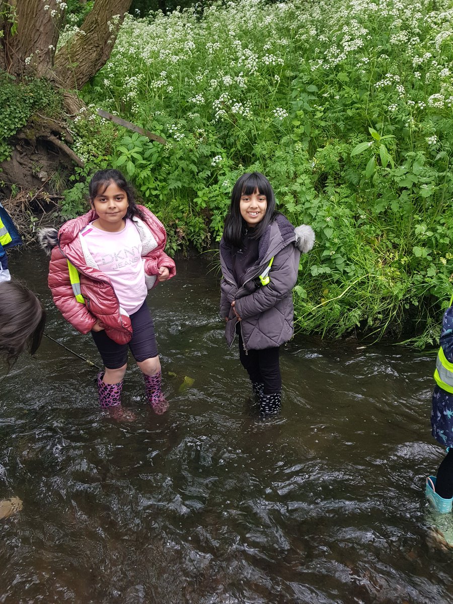 MrShahsClass's tweet photo. Thank you @MrJonesYPS for organising the river study of River Cole. 3S have loved every second! 
#Aspire #Inspire #Teamwork https://t.co/QUQyQtdPx9