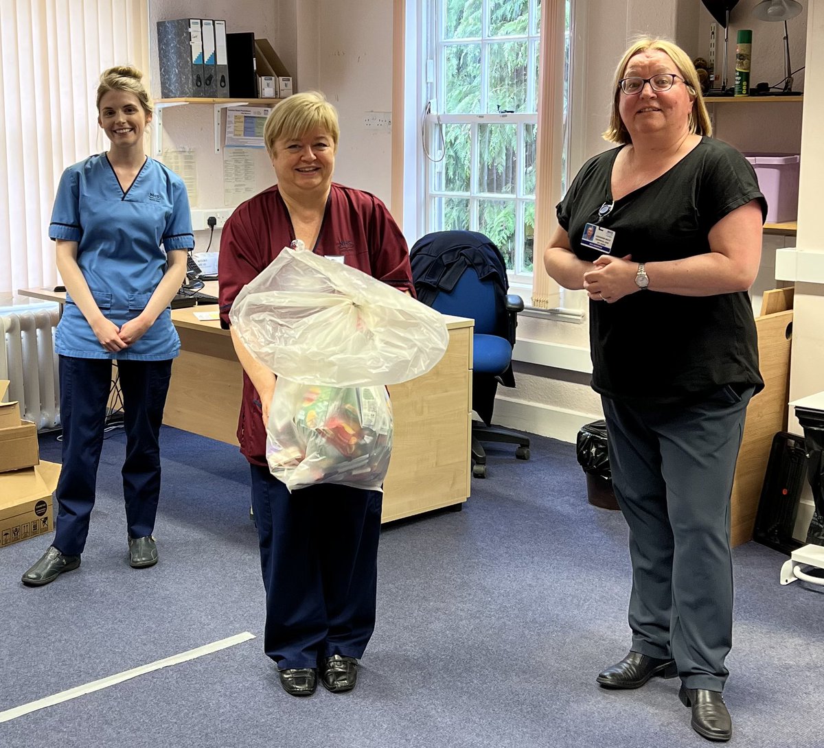 GraceAnneJ23's tweet photo. Thank you @VonwrightWright for delivering some #NursesDay2022 goodies to #IPCT today! Very much appreciated ❤️ https://t.co/pwqhdRPzLq